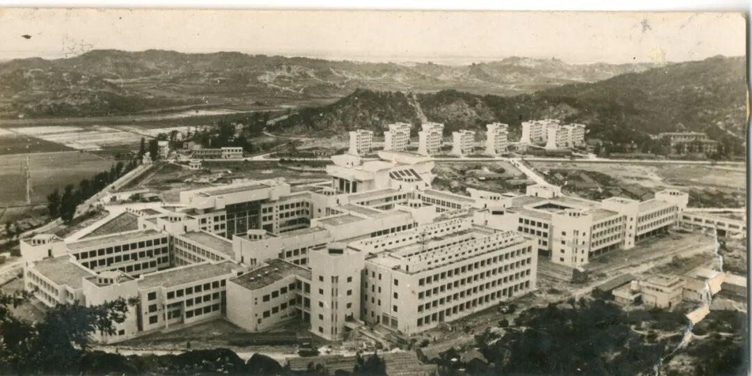 汕头大学奠基石